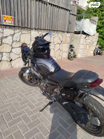 מודעת רכב Voge 300AC-X