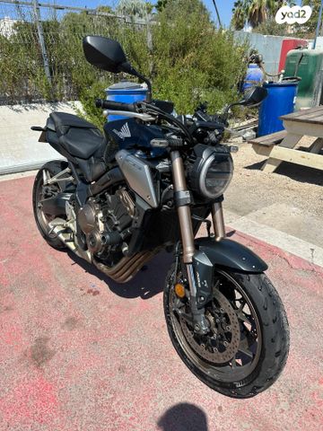 הונדה CB650R