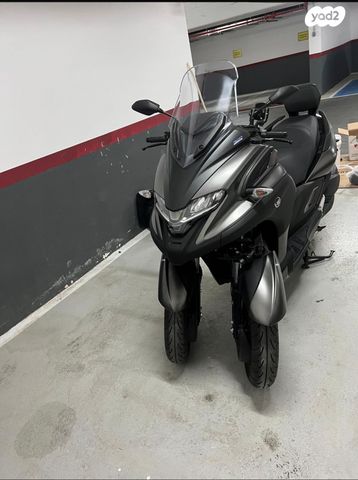 ימאהה טריסיטי 300