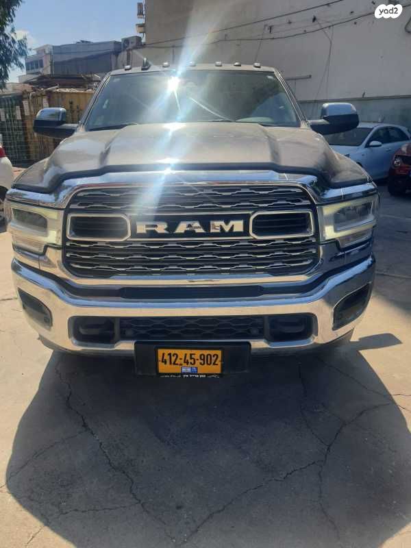 מודעת רכב דודג'