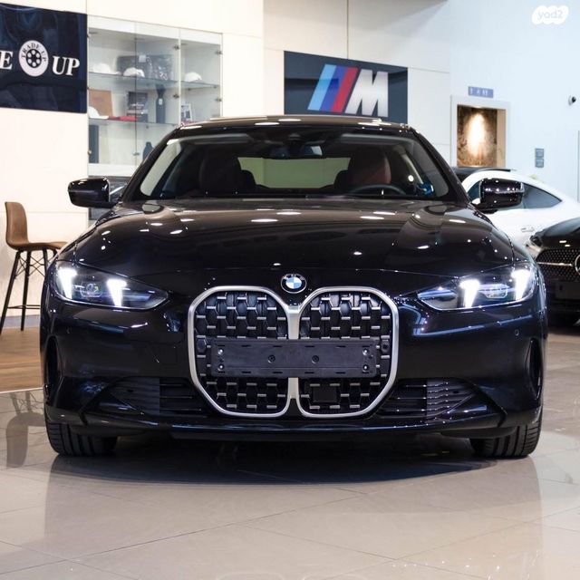 מודעת רכב ב מ וו סדרה 4