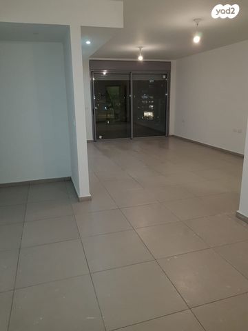 דירה, אהבת אדם 48, שרונה, כפר יונה