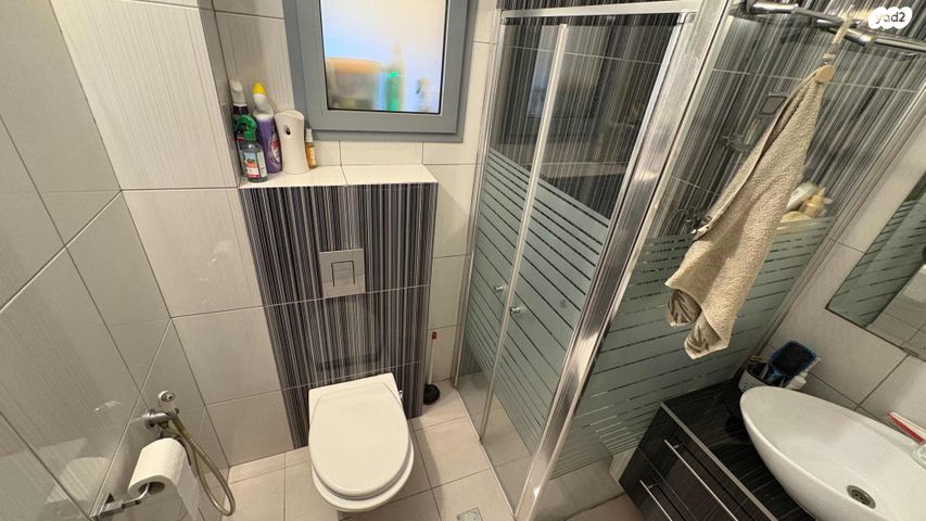 דירת גן, ההגנה 12, יצחק רבין, מעלות תרשיחא