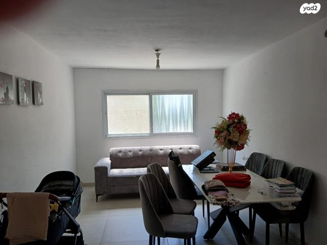 מבוא הגומא 8