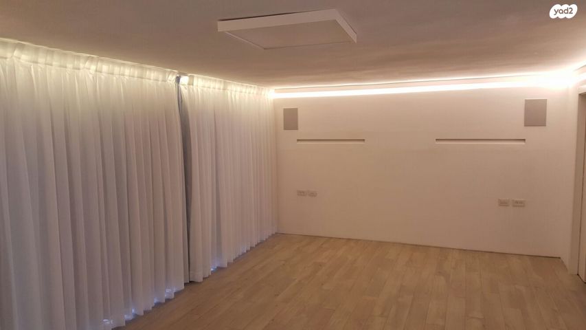 הנשיא יצחק בן צבי 81