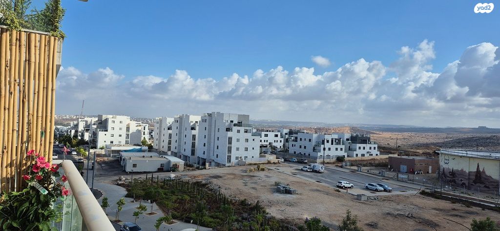 דירה, אליהו הנביא, ראש העין