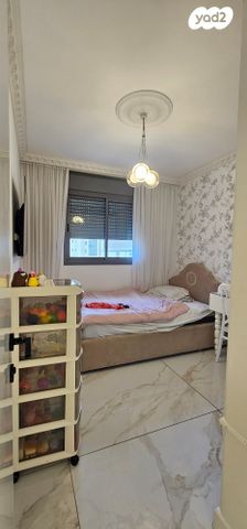 דירה, משה רינת, קרית רבין, חולון