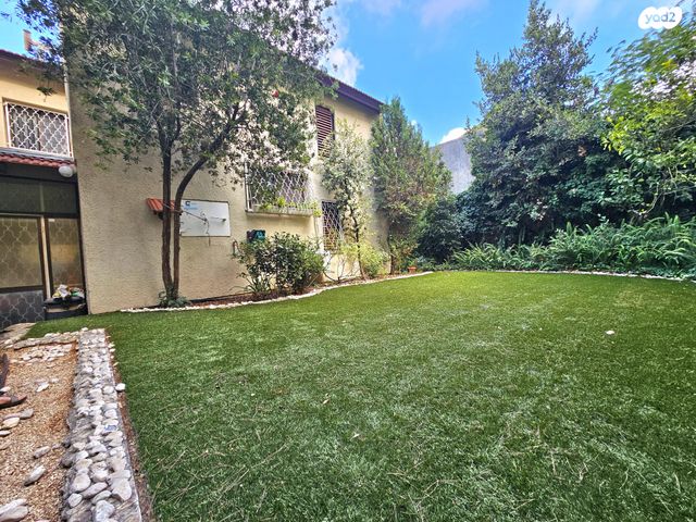 בית פרטי/ קוטג', כפר ורדים