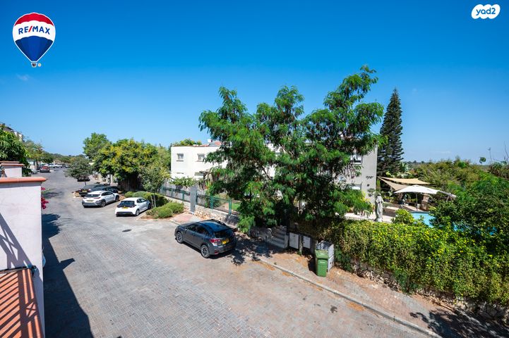 דו משפחתי, זכרון יעקב