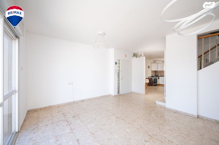 דו משפחתי, זכרון יעקב