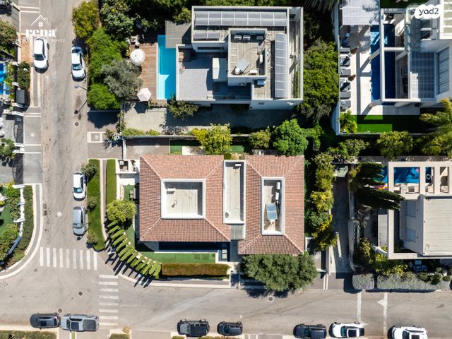 בית פרטי/ קוטג', הרקיע, הגולף, קיסריה