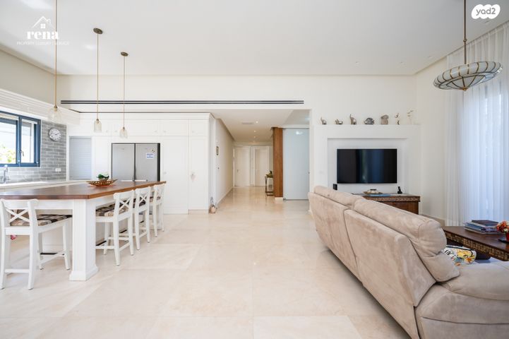 בית פרטי/ קוטג', הרקיע, הגולף, קיסריה