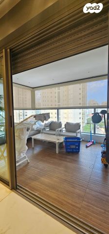 דירה, משה רינת, קרית רבין, חולון