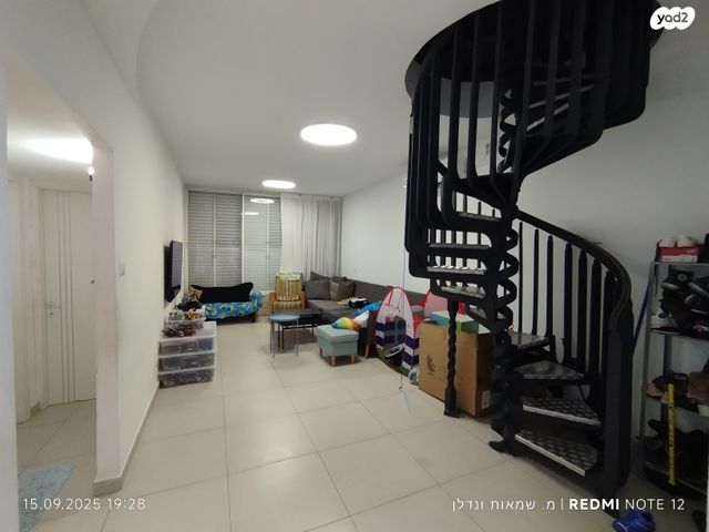 גג/ פנטהאוז, תרצ"ו, חולון