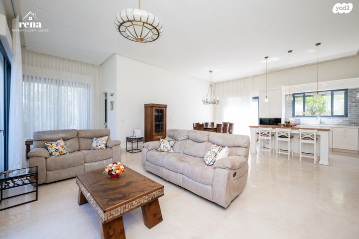 בית פרטי/ קוטג', הרקיע, הגולף, קיסריה