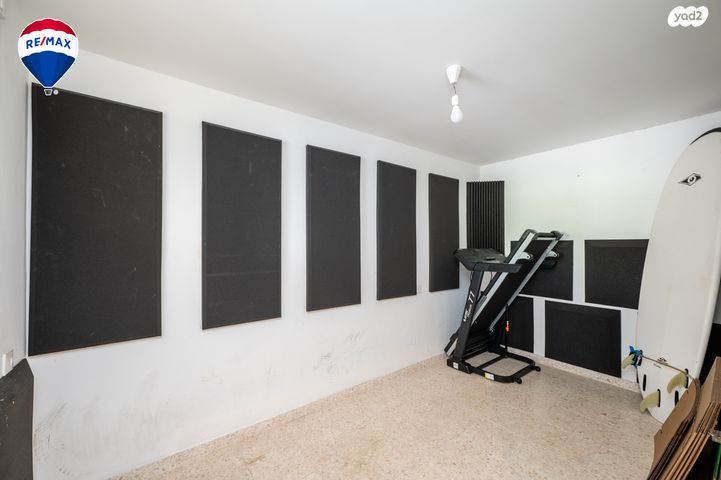 דו משפחתי, זכרון יעקב