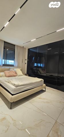 דירה, משה רינת, קרית רבין, חולון