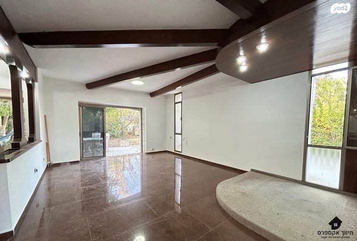 בית פרטי/ קוטג', תמר, עומר