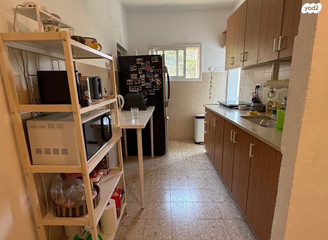 דירה, שרל לוץ, בת גלים, חיפה