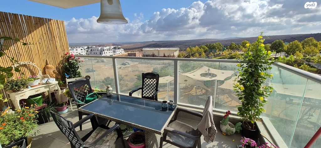 דירה, אליהו הנביא, ראש העין