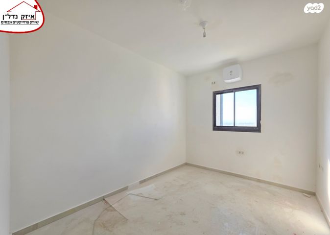 גג/ פנטהאוז, שמואל סלנט, המרכז השקט / מרכז העיר, פתח תקווה