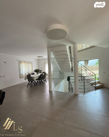 בית פרטי/ קוטג', חרב לאת