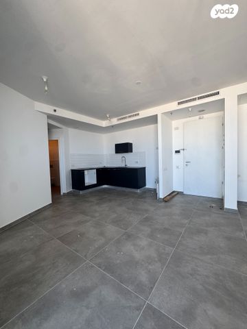 גרציאני יצחק 8