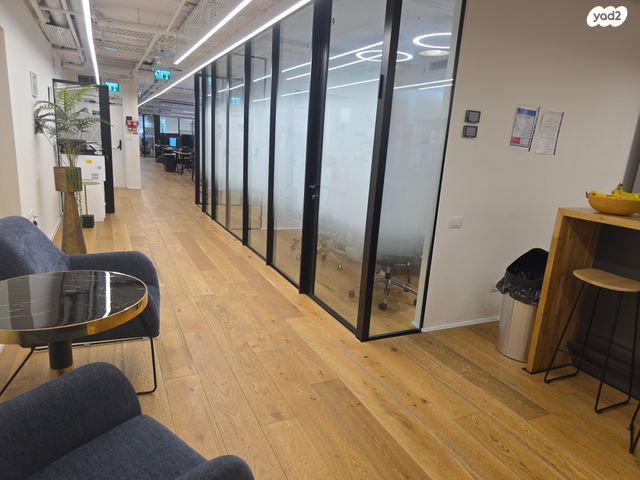 משרדים, דרך זאב ז'בוטינסקי, בורסה, רמת גן