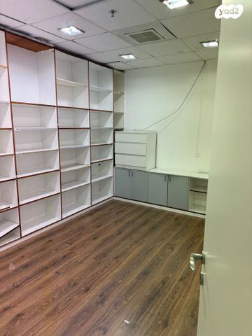 חנויות/ שטח מסחרי, לוריא 6, הצפון הישן - דרום, תל אביב יפו