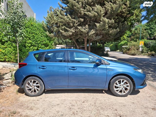 מודעת רכב טויוטה אוריס