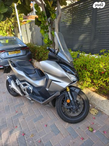 מודעת רכב הונדה פורזה 750