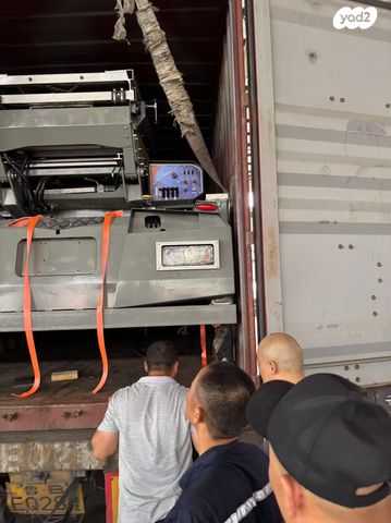 מודעת רכב מנוף