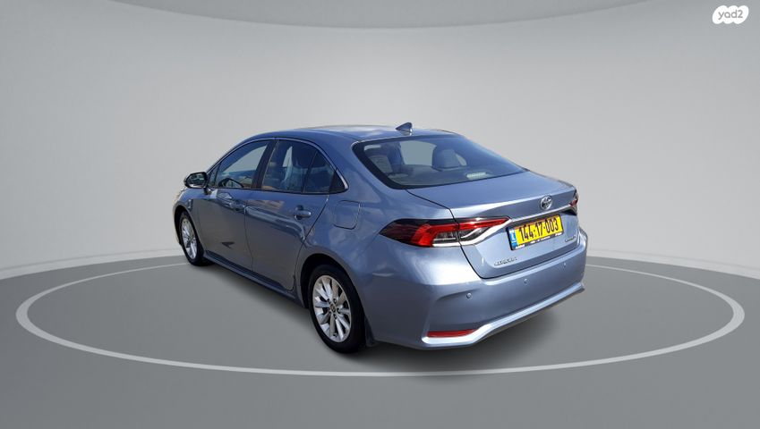 טויוטה קורולה