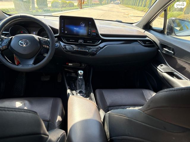 טויוטה C-HR
