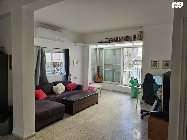 שדרות בן ציון 9