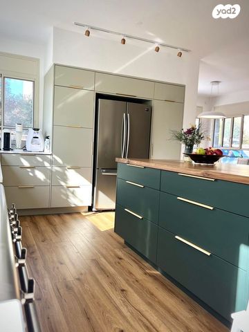 בית פרטי/ קוטג', גורדוניה 23, מרכז פרדס חנה, פרדס חנה כרכור