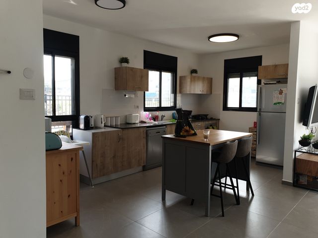 דירת גן, שוהם 22, רובע 10 חן, קצרין