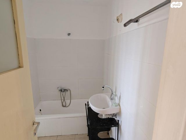 דירה, עולי הגרדום 115, ארמון הנציב, תלפיות מזרח, ירושלים