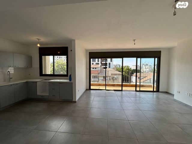 פנחס רוטנברג 25