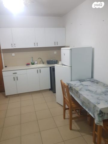 דירה, אלי כהן, שרת, לוד