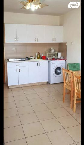 דירה, אלי כהן, שרת, לוד