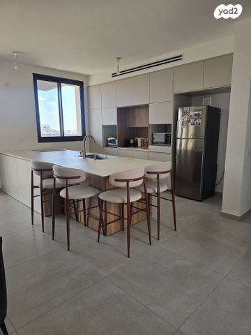 דירה, גולדה מאיר, מורשת, מודיעין מכבים רעות