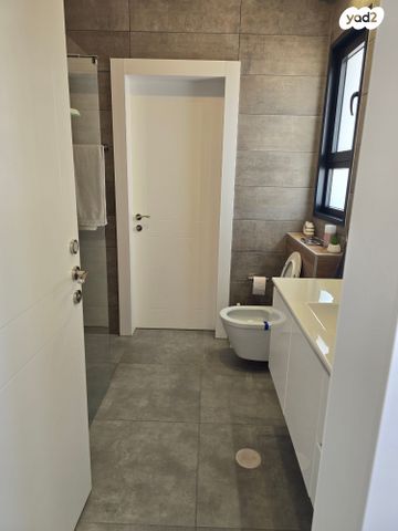 דירה, גולדה מאיר, מורשת, מודיעין מכבים רעות