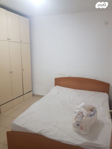 דירה, אלי כהן, שרת, לוד