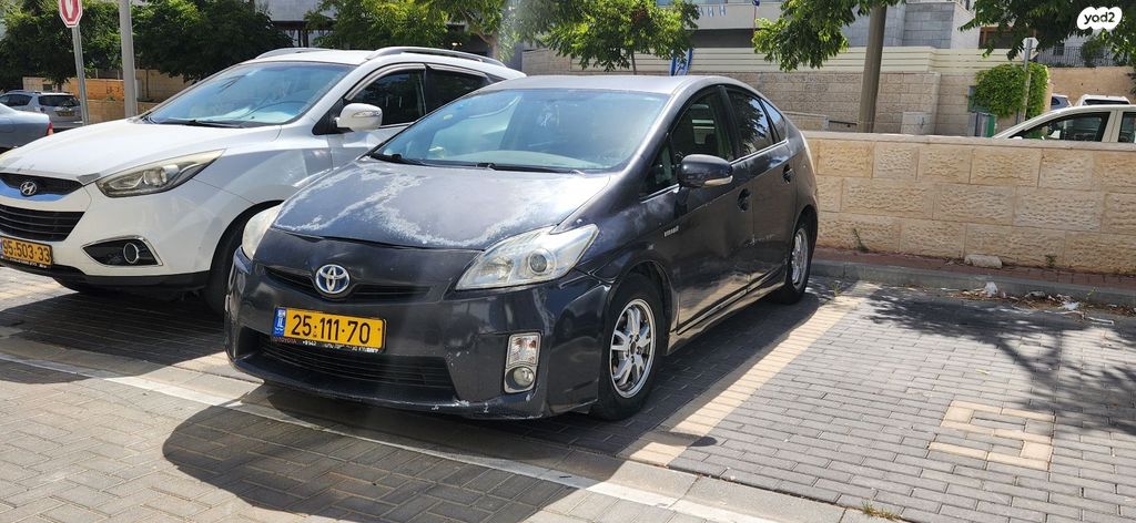 מודעת רכב טויוטה פריוס
