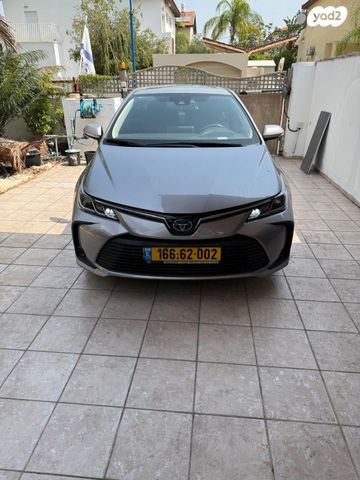 טויוטה קורולה