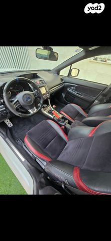 סובארו WRX