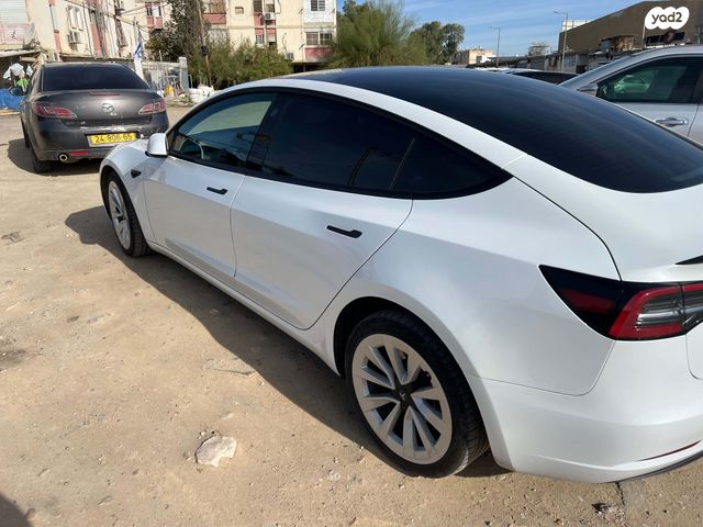 טסלה מודל 3