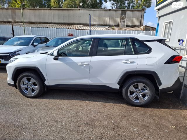 טויוטה RAV4