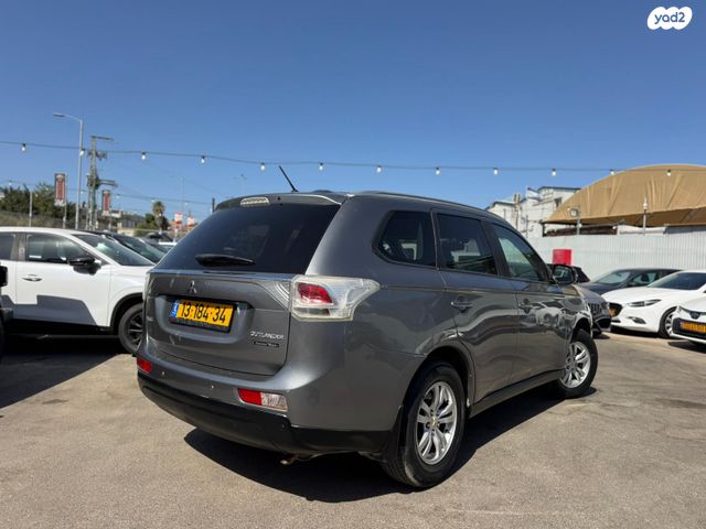 מיצובישי אאוטלנדר